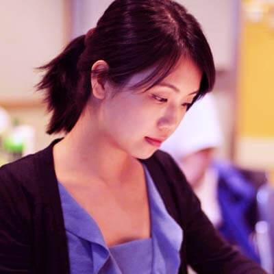 adults learn french class interactive workshops